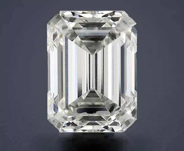 3.25 Carat · G · VS1 Rare Carat Ideal Cut