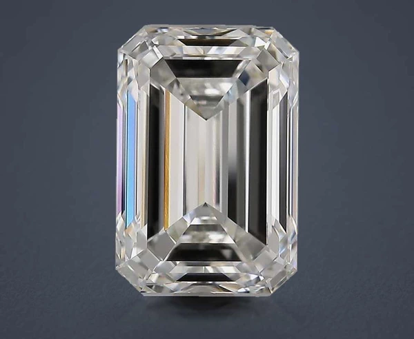 7.15 Carat · F · VVS1 Rare Carat Ideal Cut