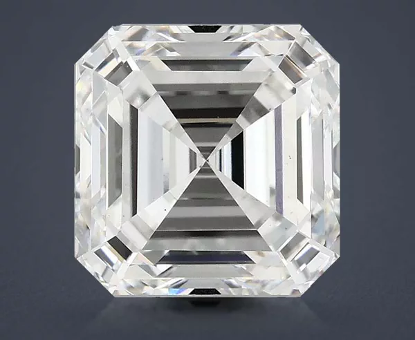 4.52 Carat · E · VS1 Rare Carat Ideal Cut