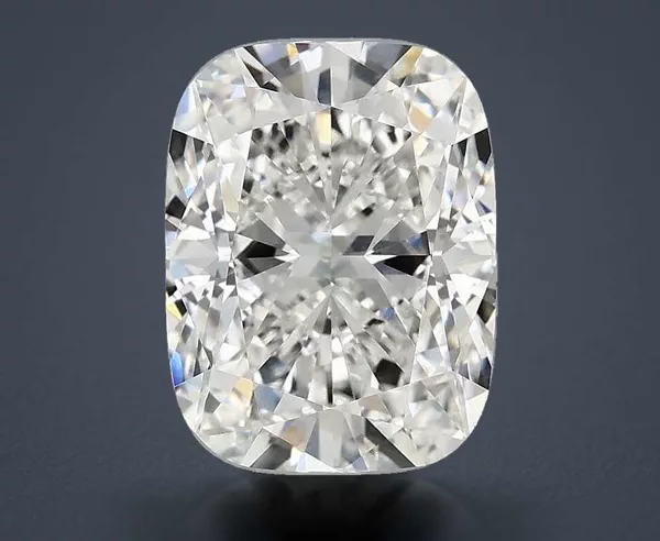 2.81 Carat · F · VS1 Rare Carat Ideal Cut