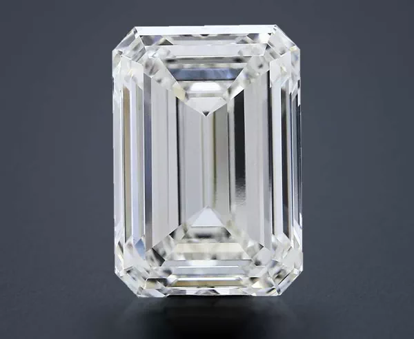 20.52 Carat · H · VS1 Rare Carat Ideal Cut