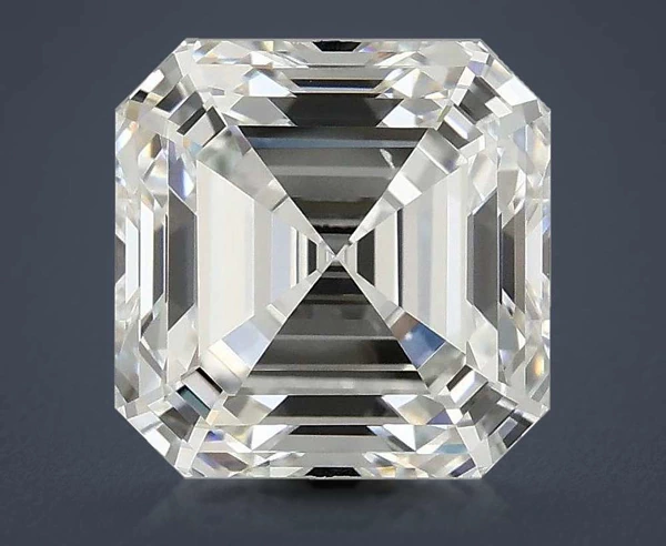 2.7 Carat · F · VVS2 Rare Carat Ideal Cut