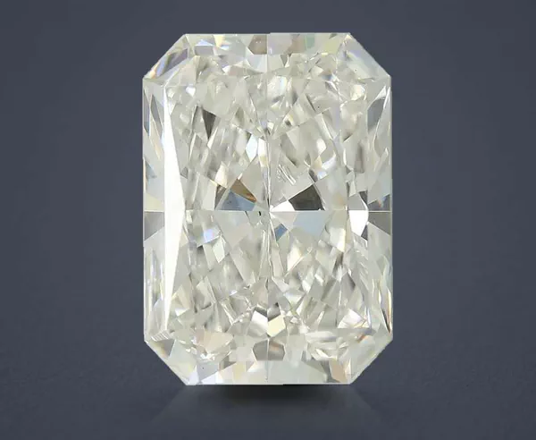 4.77 Carat · G · VS1 Rare Carat Ideal Cut