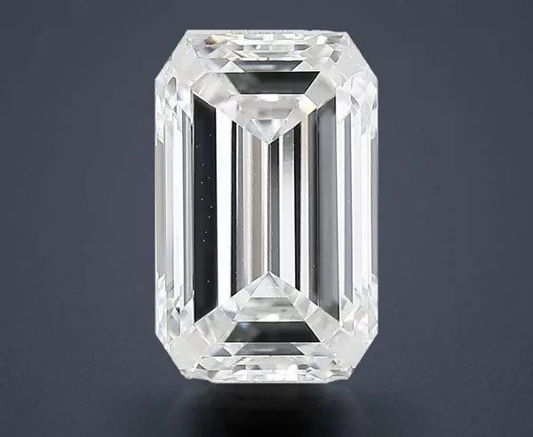 4.69 Carat · E · VVS1 Rare Carat Ideal Cut
