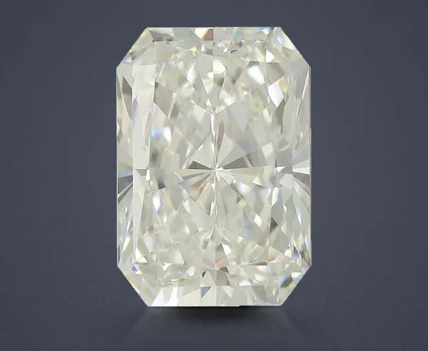 4.03 Carat · G · VVS2 Rare Carat Ideal Cut