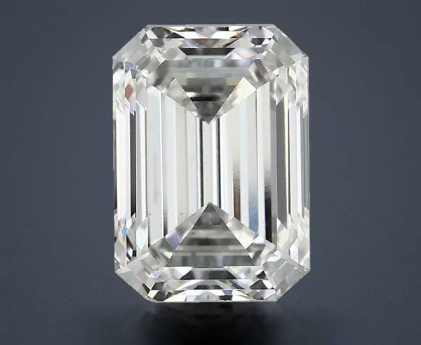 3.39 Carat · E · VS1 Rare Carat Ideal Cut