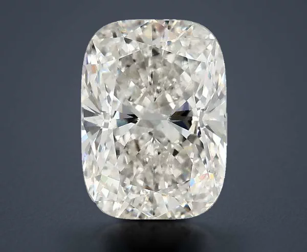 2.83 Carat · F · VS1 Rare Carat Ideal Cut