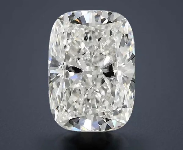 2.1 Carat · F · VVS2 Rare Carat Ideal Cut