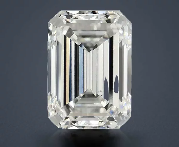 4.86 Carat · F · VVS2 Rare Carat Ideal Cut
