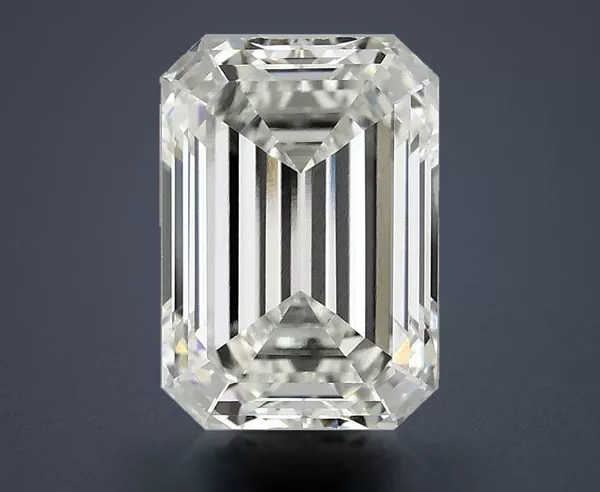 3.18 Carat · G · VVS2 Rare Carat Ideal Cut