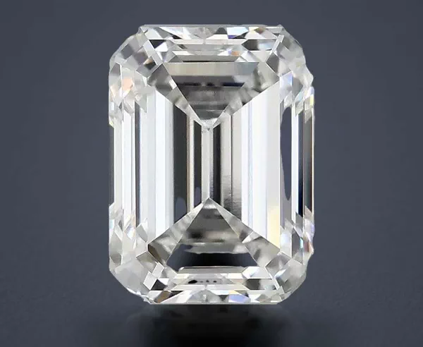 3.43 Carat · E · VS2 Rare Carat Ideal Cut