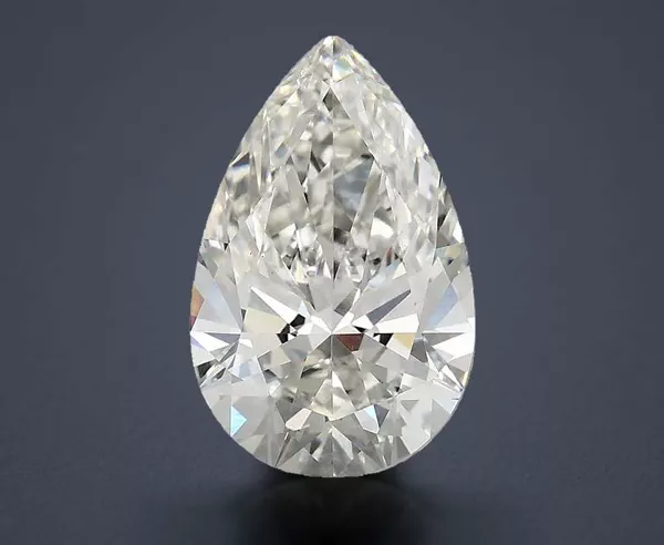 2.81 Carat · F · VS1 Rare Carat Ideal Cut