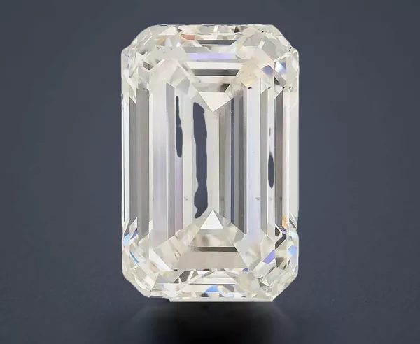 7.01 Carat · G · VS2 Rare Carat Ideal Cut