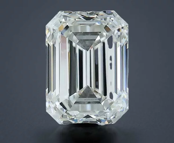 0.61 Carat · H · VS2 Rare Carat Ideal Cut