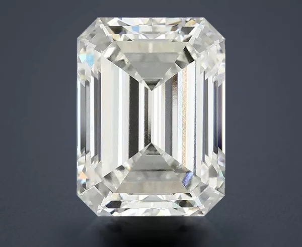 4.89 Carat · F · VVS2 Rare Carat Ideal Cut