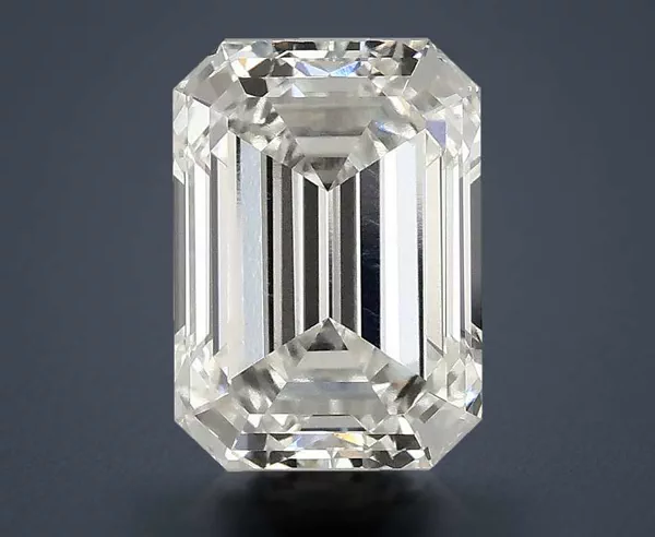 3.1 Carat · G · VS1 Rare Carat Ideal Cut