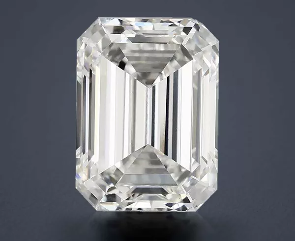 4.6 Carat · F · VS1 Rare Carat Ideal Cut