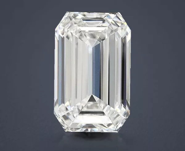 6.19 Carat · F · VVS1 Rare Carat Ideal Cut