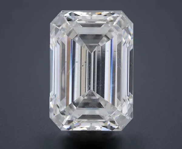 5.22 Carat · E · VS2 Rare Carat Ideal Cut