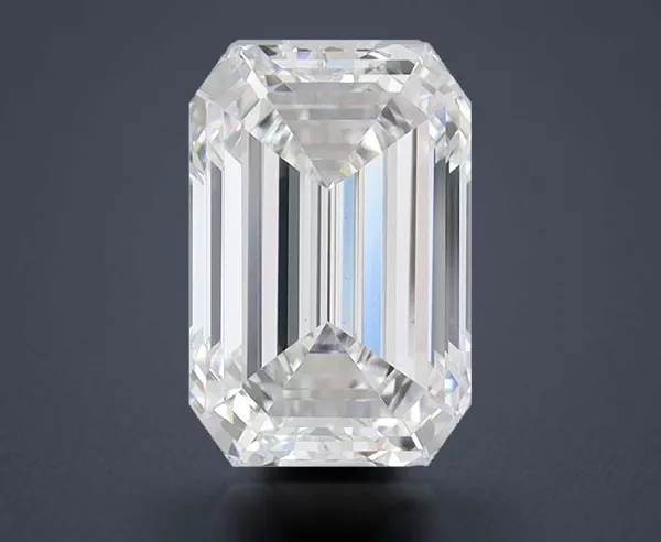 2.81 Carat · D · VS1 Rare Carat Ideal Cut