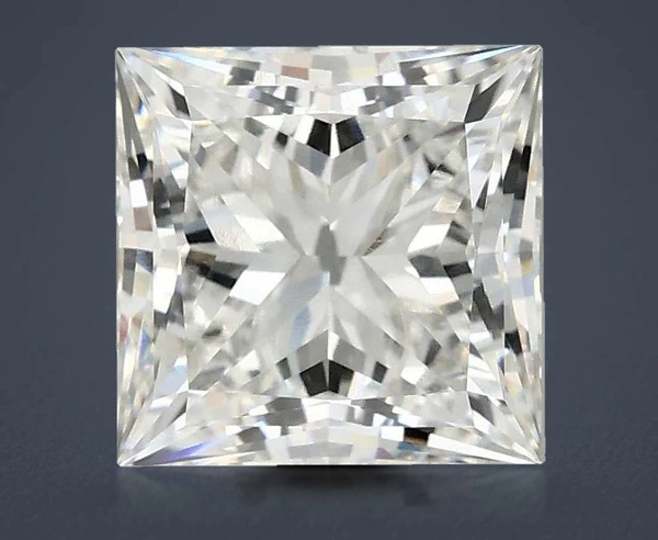 2.9 Carat · G · VVS2 Rare Carat Ideal Cut