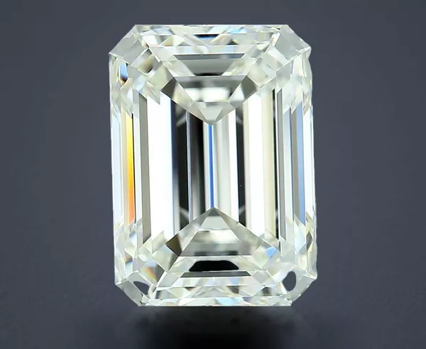 4.02 Carat · I · VVS2 Rare Carat Ideal Cut