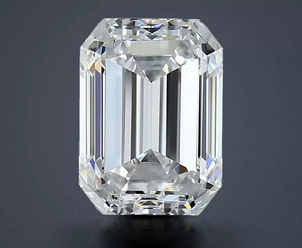 2.6 Carat · E · VS1 Rare Carat Ideal Cut