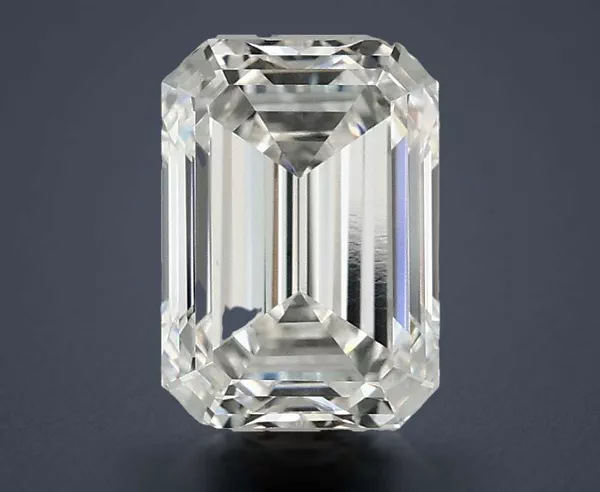 2.47 Carat · E · VVS2 Rare Carat Ideal Cut