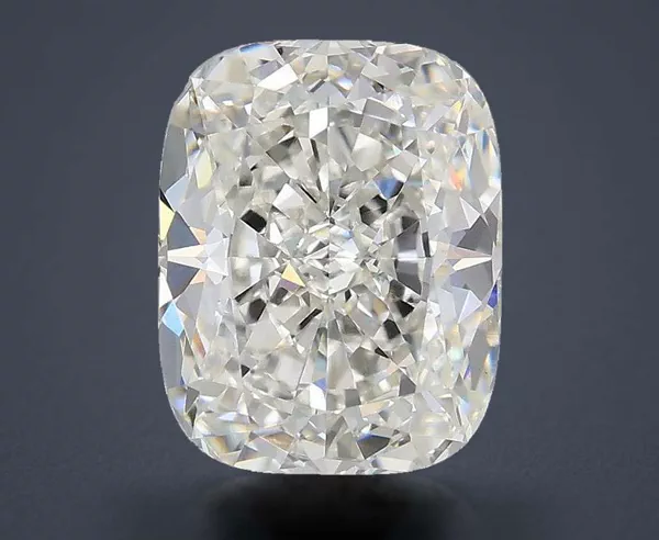 3.08 Carat · G · VS1 Rare Carat Ideal Cut