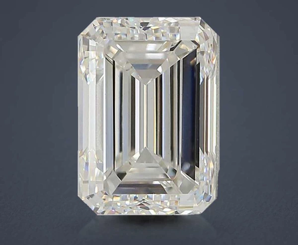 5.02 Carat · E · VVS1 very good Cut