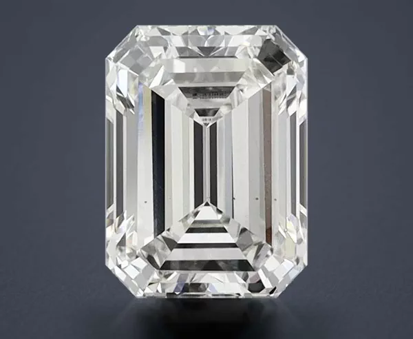 1.87 Carat · G · VS1 Rare Carat Ideal Cut