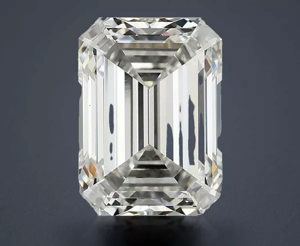 4.04 Carat · G · VS1 Rare Carat Ideal Cut