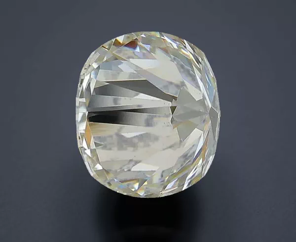 2.85 Carat · H · VS1 Rare Carat Ideal Cut