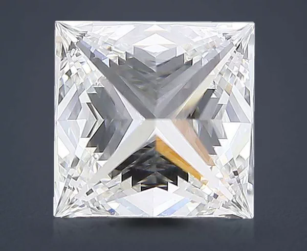 2.57 Carat · G · VVS2 Rare Carat Ideal Cut