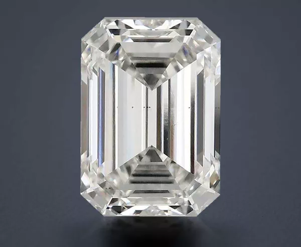 3.34 Carat · F · VS2 Rare Carat Ideal Cut