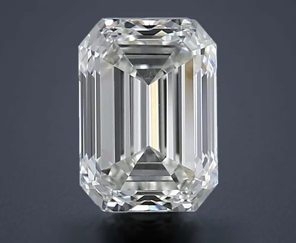 0.7 Carat · J · IF Rare Carat Ideal Cut
