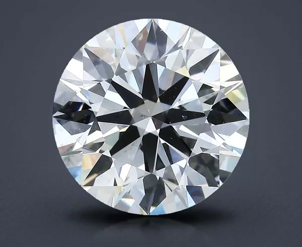 6.01 Carat · H · VS2 Rare Carat Ideal Cut