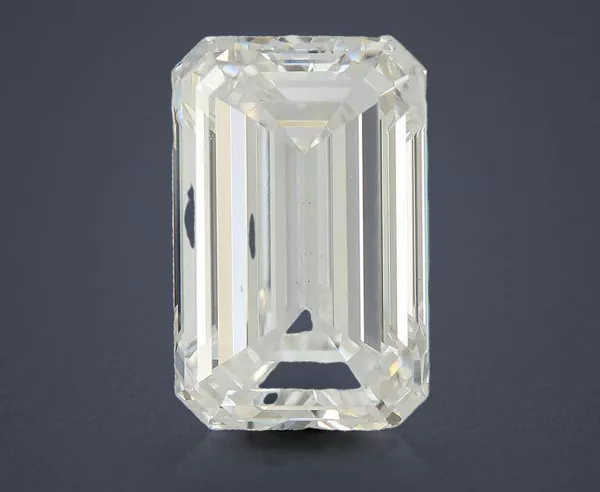 7.07 Carat · F · VS2 Rare Carat Ideal Cut