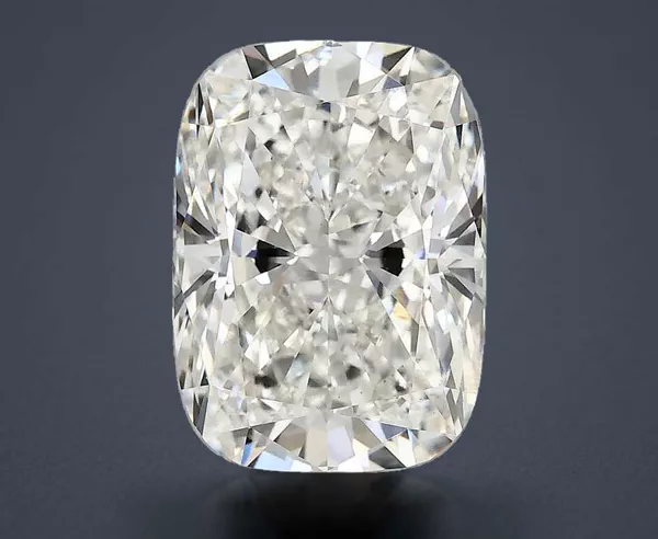 4.02 Carat · G · VS1 Rare Carat Ideal Cut