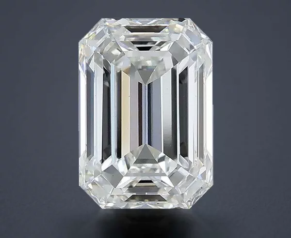 2.31 Carat · F · VS1 Rare Carat Ideal Cut