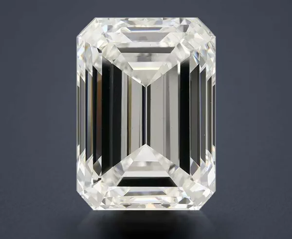 7.04 Carat · E · VS2 Rare Carat Ideal Cut