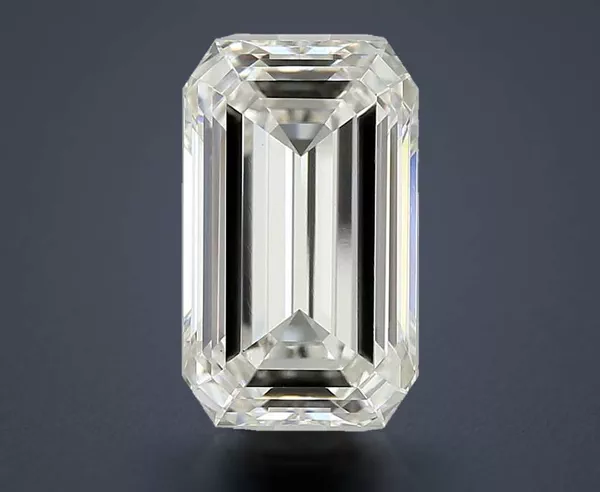 6.15 Carat · H · VS1 Rare Carat Ideal Cut