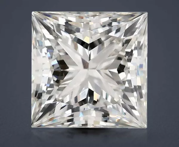 3.08 Carat · H · VS1 Rare Carat Ideal Cut