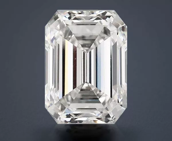 4 Carat · F · VS1 Rare Carat Ideal Cut