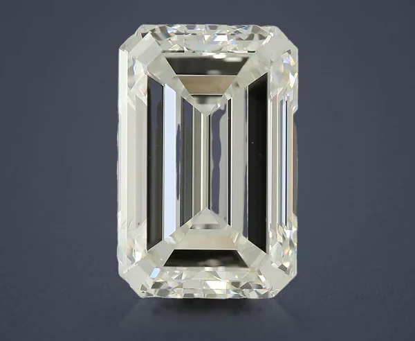4.52 Carat · G · VVS2 Rare Carat Ideal Cut