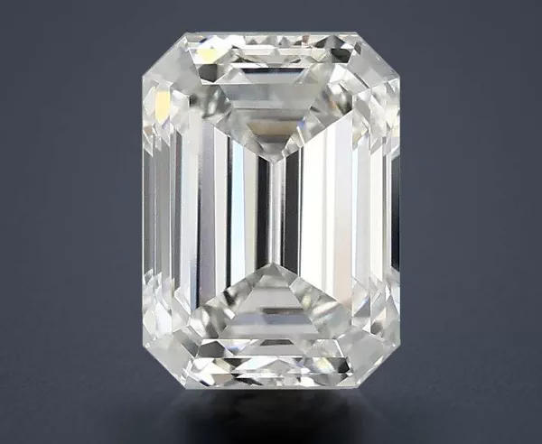 2.02 Carat · F · VS1 Rare Carat Ideal Cut