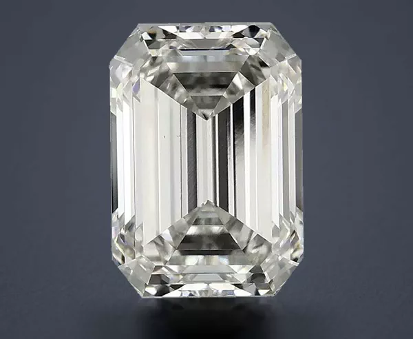 2.59 Carat · G · VS1 Rare Carat Ideal Cut