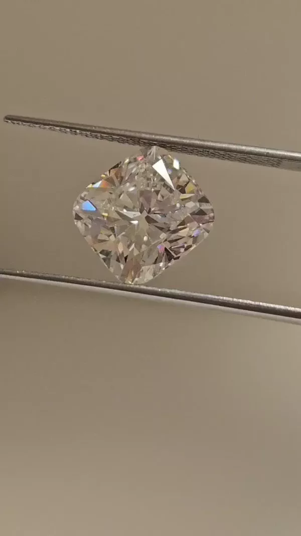4.05 Carat · D · SI1 Rare Carat Ideal Cut