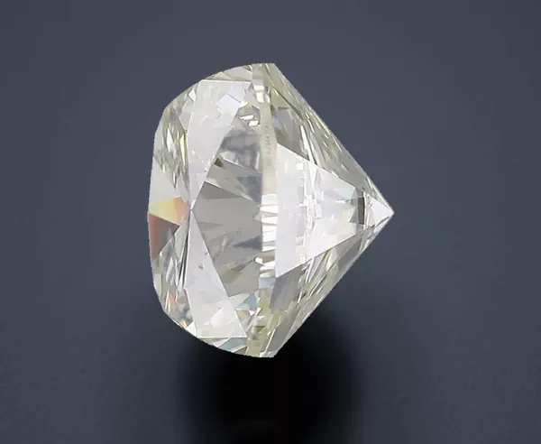 2.5 Carat · J · IF Rare Carat Ideal Cut