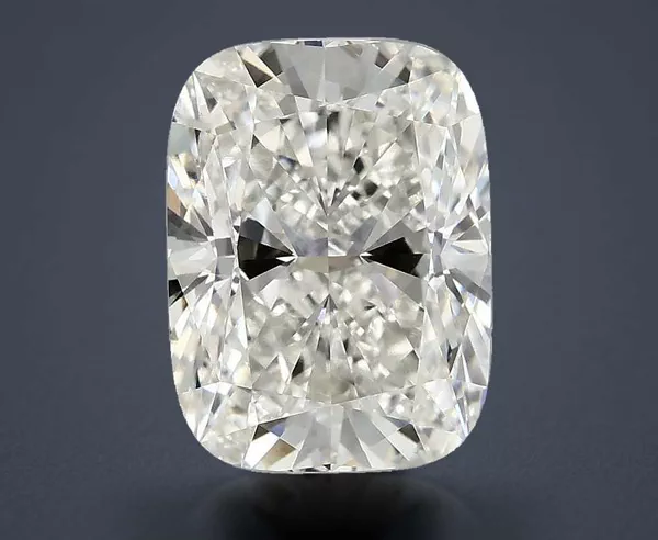 4 Carat · G · VVS2 Rare Carat Ideal Cut